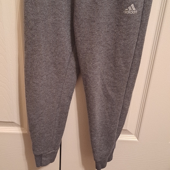 Girl's Adidas sweatpants good preloved condition - Picture 2 of 5